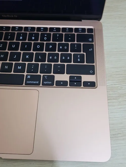 MacBook Air M1 2020 ROSE GOLD - CPU M1 8C - 8GB RAM - 512GB SSD - COMPTAGE DE CYCLES 114