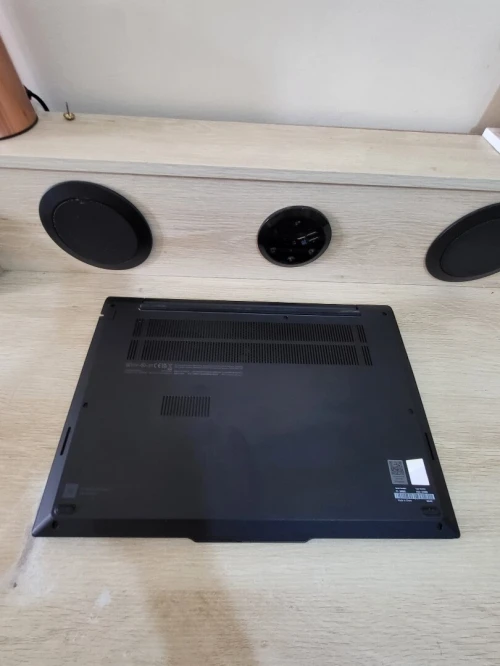 LENOVO THINKPAD E16 16'' FHD | RYZEN 5 7530U | 16GB RAM | 512GB NVMe SSD | AMD RADEON GRAPHICS 1GB