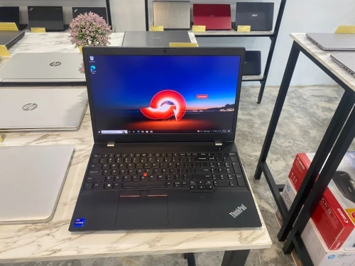 ThinkPad P15s GEN 2 | i7-1185G7 | NVIDIA QUADRO T500 4GB | 16GB RAM | 512 SSD | WORKSTATION | AZERTY