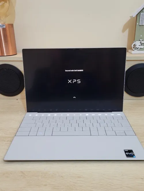 DELL XPS 9320 | EVO CORE i7-1260P | 16GB RAM | 512GB SSD | INTEL IRIS XE GRAPHICS