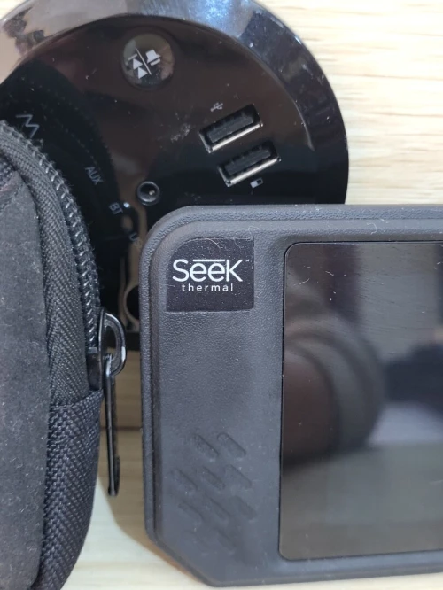 Seek Thermal Shot Thermocaméra de Poche Professionnelle avec capteur 206 x 156 Points - Wi-Fi