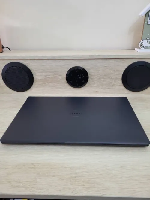DELL VOSTRO 15.6'' FHD | RYZEN 5 5500U | 8GB RAM | 512GB SSD | AMD RADEON GRAPHICS