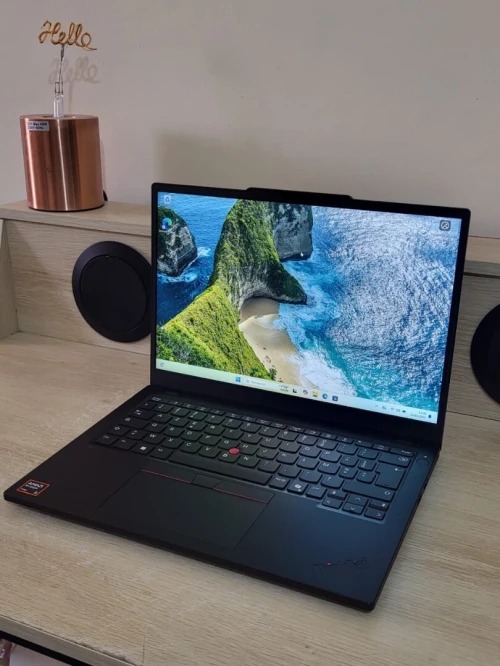 AI PC THINKPAD L13 GEN 6 | AMD RYZEN 5 PRO 215 w | 16GB RAM | 256GB NVMe SSD | AMD RADEON 740M 1GB |