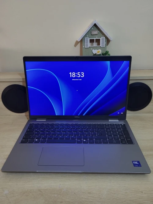DELL PRECISION 3591 | CORE Ultra 7-155H | RTX 1000 ADA 6GB | 1TB NVMe SSD | 32GB RAM | MOBILE WORKSTATION | Mobile Station de travail