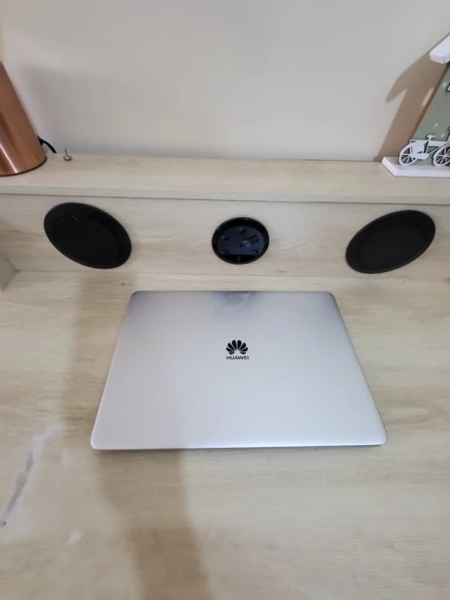 Huawei MateBook 14 POUCES FHD | Ryzen 5 2500U | 8GB RAM | 500GB SSD | Radeon VEGA 8 Mobile Graphics