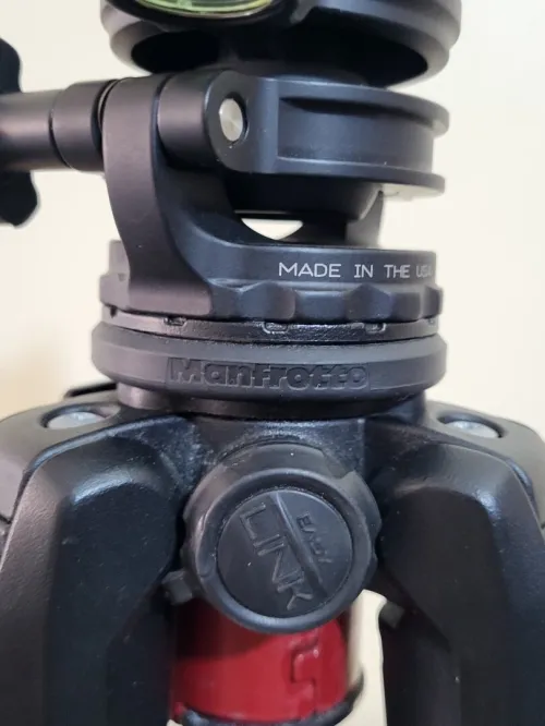 Manfrotto Trépied en fibre de carbone/magnésium 190CXPRO4 Trépied à 4 sections + Acratech Tête panoramique et inclinable avec QR, capacité de charge de 25 lb