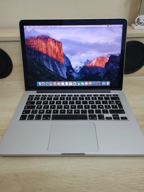 MACBOOK PRO RETINA 2013 13 POUCES - INTEL CORE I5 @2.60GHz - 8GB RAM - 256GB SSD - CYCLES 107