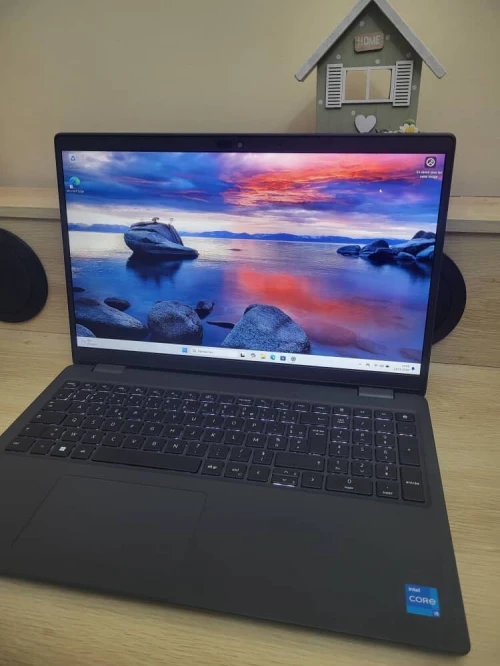 DELL LATITUDE 3540 2024 15.6 FHD | CORE i5 1235U | 8GB RAM | 512GB M2 SSD