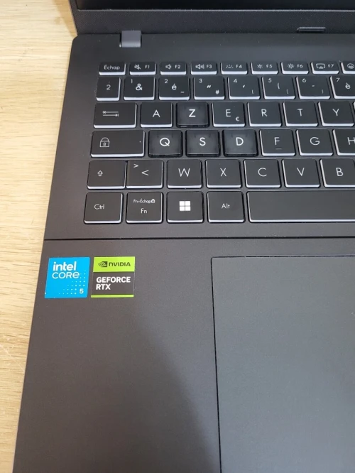 GAMING ASUS VivoBook V16 | Ultra 5 210H | NVIDIA RTX 4050 6GB | 16GB RAM | 1TB NVMe