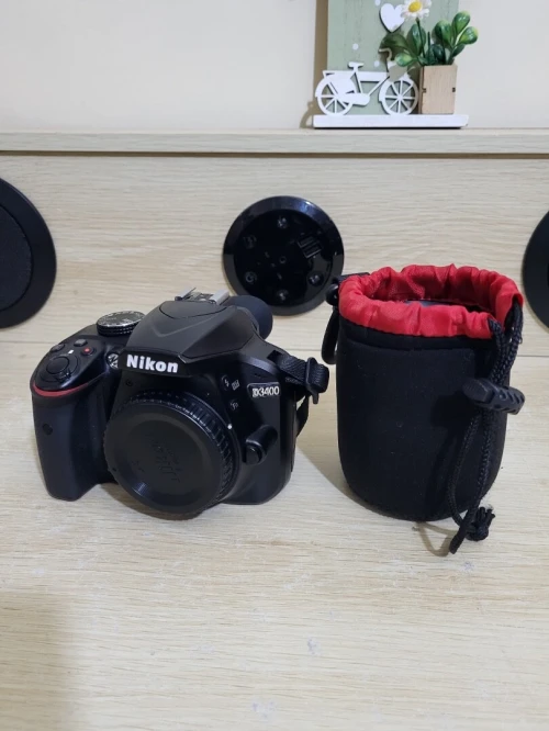 Nikon D3400 Appareil Photo Numérique Réflex 24.2 Mpix + OBJECTIF Nikon AF-P DX Nikkor 18 55mm f 3.5 5.6 g vr