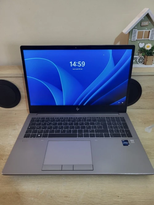 HP ZBook Fury G10 | CORE i7-13850HX | NVIDIA RTX A1000 6GB | 32GB RAM | 1To NVMe SSD | MOBILE WORKSTATION