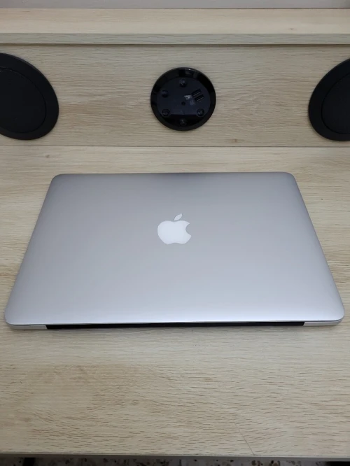 MACBOOK PRO RETINA 2013 13 POUCES - INTEL CORE I5 @2.60GHz - 8GB RAM - 256GB SSD - CYCLES 107