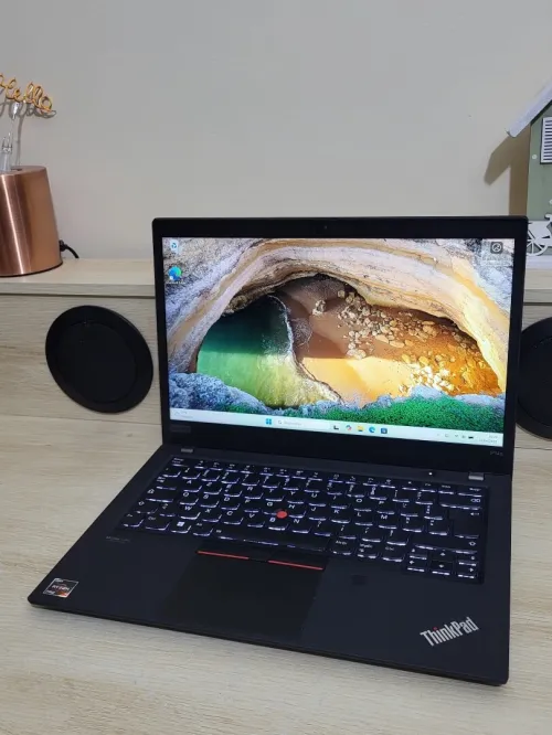 LENOVO THINKPAD P14S | RYZEN 7 PRO 5850U | 32GB RAM | 1TB SSD | RADEON PRO GRAPHICS 4GB
