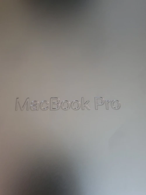 MacBook Pro M4 2024 Noir sidéral | PUCE M4 10 CORE | GPU 10 CORE | 16GB RAM | 512GB SSD | CYCLES 141 | CAPACITÉ BATTERIE 98%