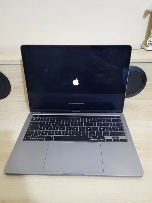 MacBook Pro M1 Gris Sideral | CPU M1 8C | 8GB RAM | 512GB SSD | COMPTAGE CYCLES 127 | MDM BYPASSED