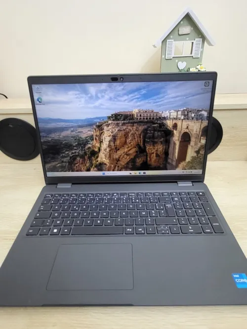 DELL LATITUDE 3540 2024 15.6 FHD | INTEL 12EME GENERATION CORE I5 1235U | 8GB RAM | 512GB M2 SSD