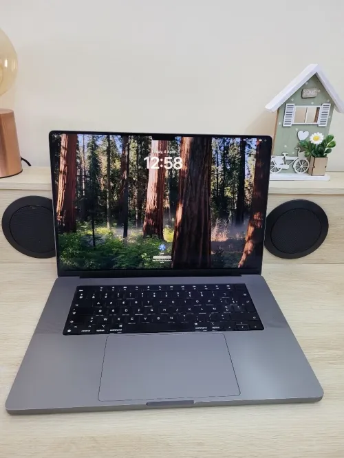 MacBook Pro M1 16 POUCES 2021 | Puce M1 Pro CPU 10 | GPU 16 | 16GB RAM | 512GB SSD | CYCLES 375