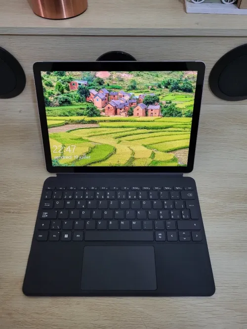 Microsoft Surface GO 3 TACTILE | PENTIUM CPU GOLD 6500Y 1.61GHz | 8GB RAM | 128GB SSD | Poids : 544g