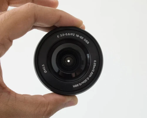 OBJECTIF Sony SEL 16-50mm f/3.5-5.6 OSS