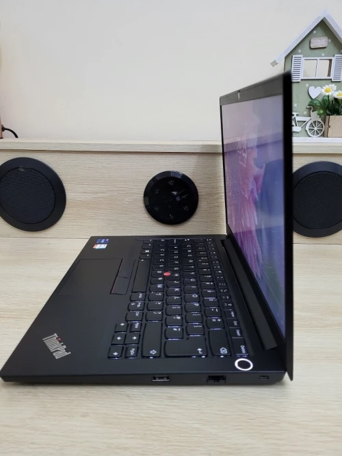 ThinkPad E14 Gen 4 | 14'' FHD | INTEL 12EME GEN CORE i7-1255U | 16GB RAM | 512GB NVMe |INTEL IRIS XE