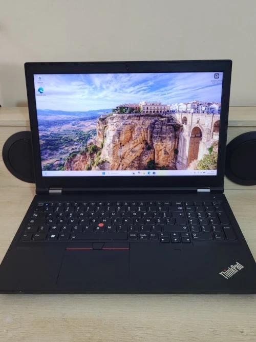 ThinkPad P15 Gen 2 | CORE i7-11850H | RTX A2000 4GB | 32GB RAM | 512GB NVMe | Workstation