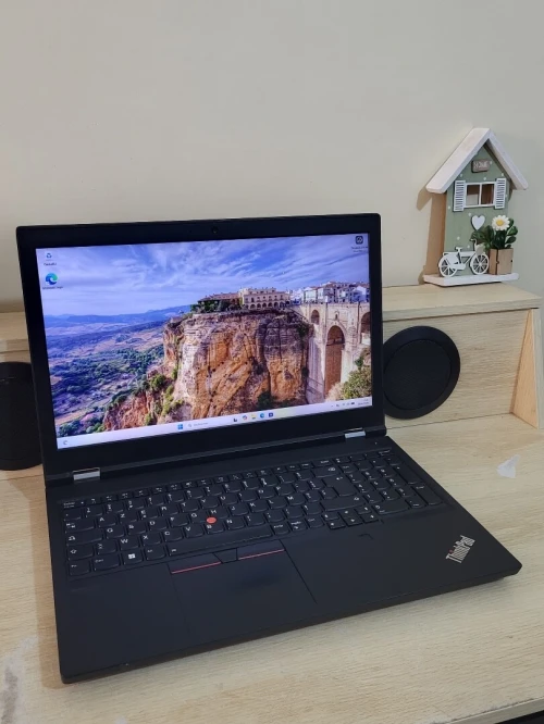 ThinkPad P15 Gen 2 | CORE i7-11850H | RTX A2000 4GB | 32GB RAM | 512GB NVMe | Workstation