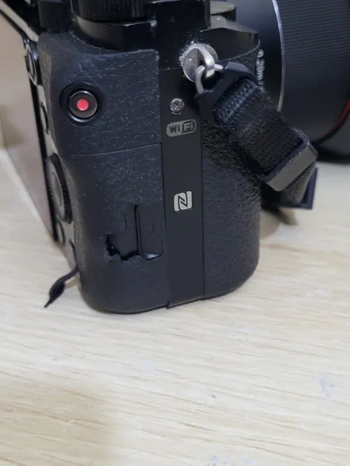 Sony Alpha 7S Hybride Plein Format Ultra vidéo 4K + Objectif Samyang AF 14mm F2.8 Full Frame