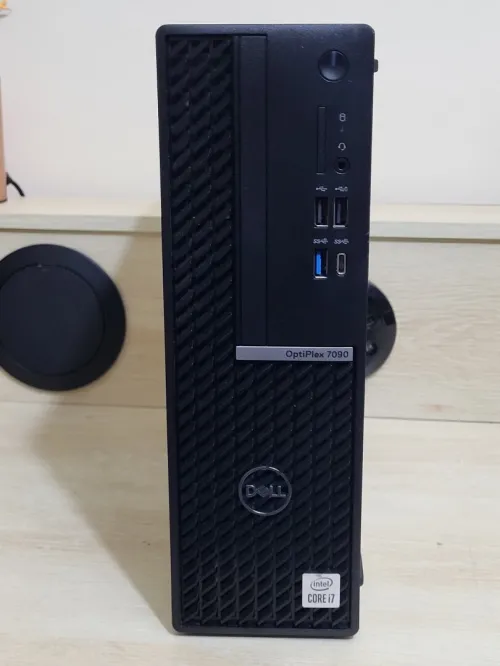Dell OptiPlex 7090 | CORE i7-10700 | 32GB RAM | 512GB NVMe | AMD Radeon RX 640 4GB