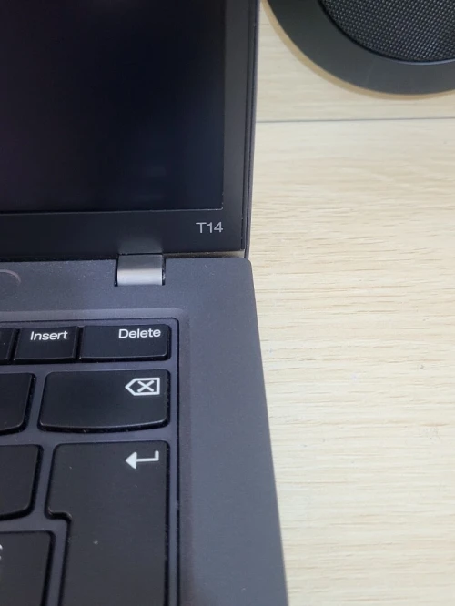 LENOVO THINKPAD T14 | RYZEN 5 6650U 2.90GHz | 16GB RAM | 256GB NVME SSD | AMD RADEON GRAPHICS 