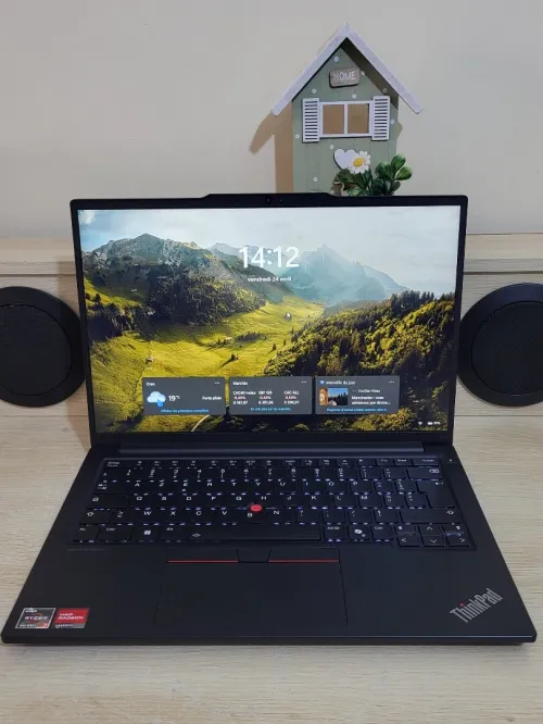 LENOVO THINKPAD E14 GEN 6 FHD + | RYZEN 7 7735HS | 16GB RAM | 512GB NVME SSD
