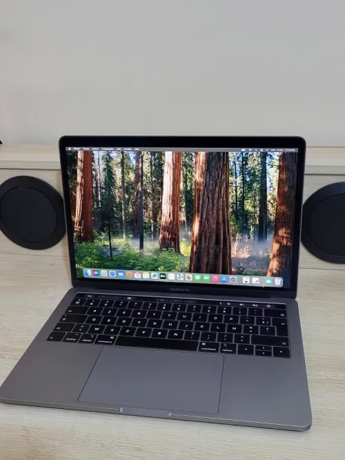 MacBook Pro Touch Bar Mid 2019 13-inch | INTEL CORE I5 QUATRE COEURS | 8GB RAM | 128GB SSD