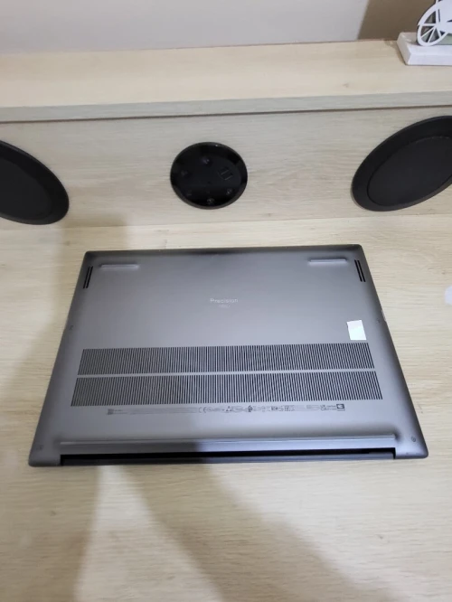DELL PRECISION 5680 | CORE i7-13800H | RTX A1000 6GB | 512GB SSD | 32GB RAM