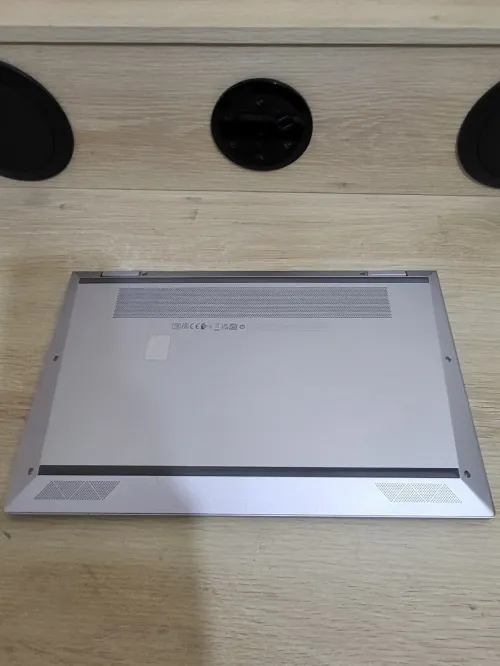 HP EliteBook X360 1030 G8 TACTILE 2-En-1 | CORE i5-1145G7 | 16GB RAM | 256GB NVME SSD |