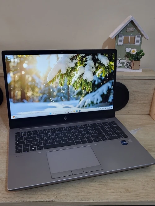 HP ZBook Fury G10 | CORE i7-13850HX | NVIDIA RTX A1000 4GB | 32GB RAM | 1To NVMe SSD | MOBILE WORKSTATION