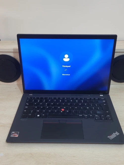 LENOVO THINKPAD T14 | RYZEN 5 6650U 2.90GHz | 16GB RAM | 256GB NVME SSD | AMD RADEON GRAPHICS 