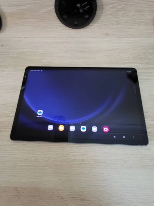 Samsung Galaxy Tab S9 FE - AMOLE 2K - Android 15