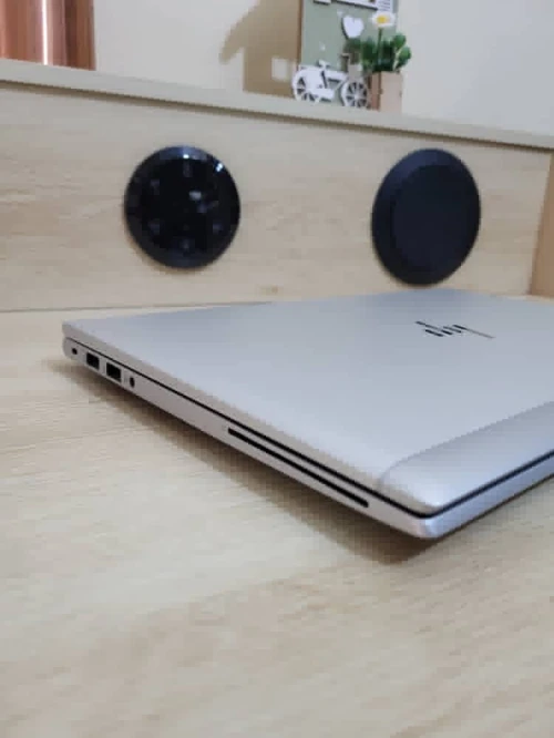 HP ELITEBOOK 830 G8 | CORE i7-1185G7 | 32GB RAM | 512GB SSD | INTEL IRIS XE GRAPHICS