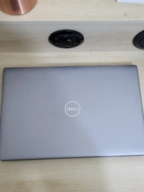 DELL LATITUDE 5520 | INTEL CORE i7 1165G7 | 16GB RAM | 256GB SSD | INTEL Iris Xe