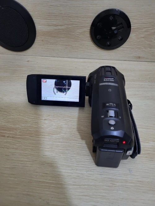 CAMERA PANASONIC HC-V770 Caméra Full HD WiFi NFC 