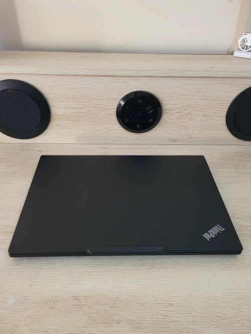 ThinkPad X13 13.3'' FHD + | CORE ULTRA 5 135U | 32GB RAM | 512GB SSD | INTEL GRAPHICS