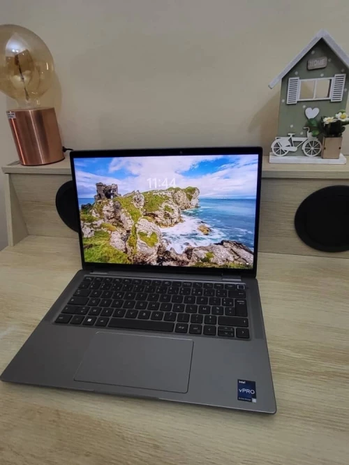 Dell Latitude 7340 (2-en-1) x360 TACTILE FHD | INTEL CORE Evo vPRO i5 1345U | 16GB RAM | 256GB SSD