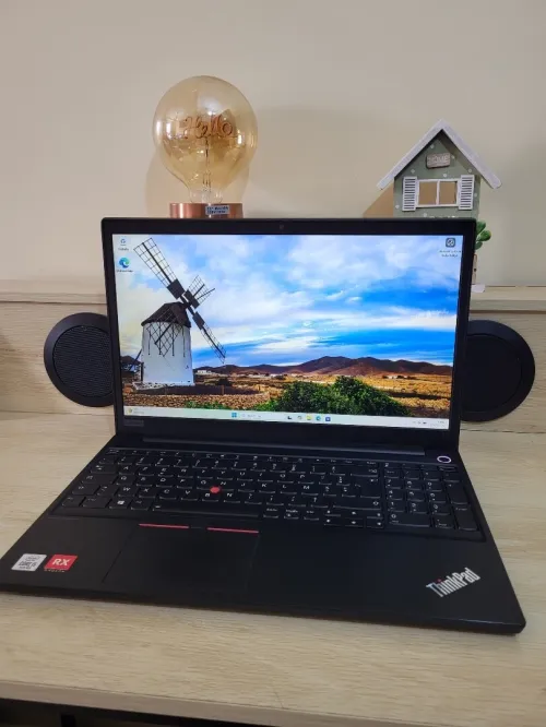 LENOVO THINKPAD E15 | CORE i5-10210U | 16GB RAM | 512GB NVMe SSD | AMD RADEON RX 640 2GB