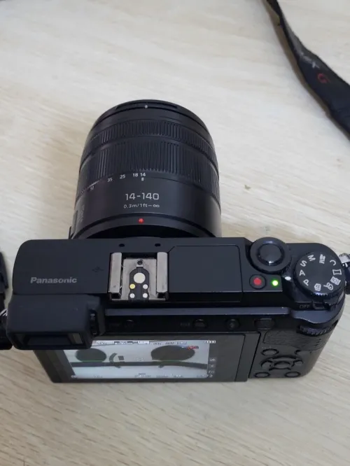 Panasonic Lumix GX80 | Hybride Compact Vidéo UHD 4K + panasonic lumix g vario 14-140mm f3.5-5.6 asph