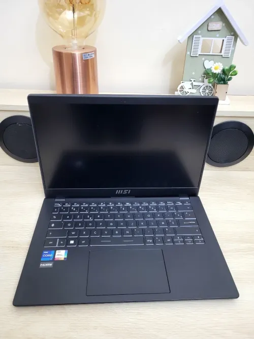 MSI Modern 14'' FHD | 12EME i7 1255U | 16GB RAM | 512GB NVM SSD |INTEL IRIS XE