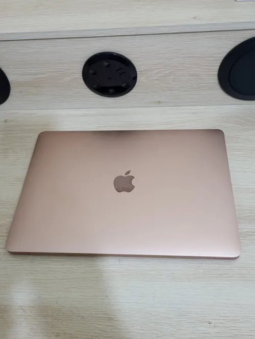 MacBook Air M1 2020 ROSE GOLD - CPU M1 8C - 8GB RAM - 512GB SSD - COMPTAGE DE CYCLES 114