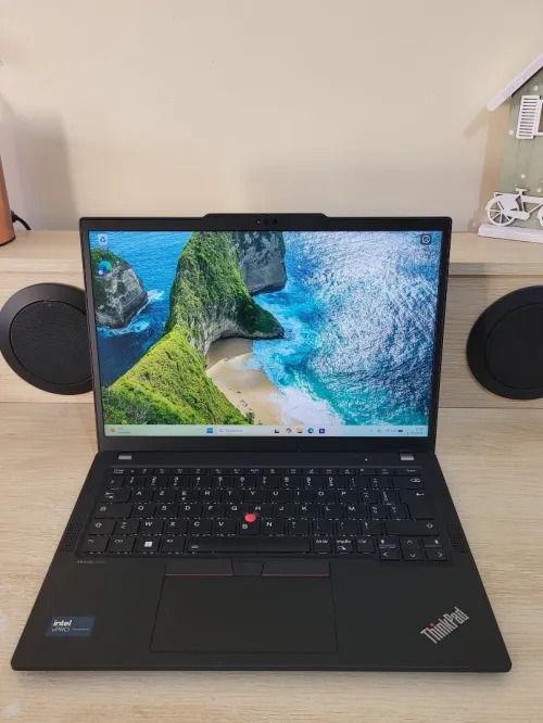 ThinkPad X13 13.3'' FHD + | CORE ULTRA 5 135U | 32GB RAM | 512GB SSD | INTEL GRAPHICS