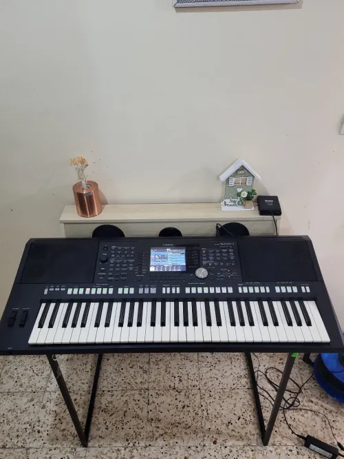 Yamaha PSR-S950 - Clavier arrangeur 61 notes