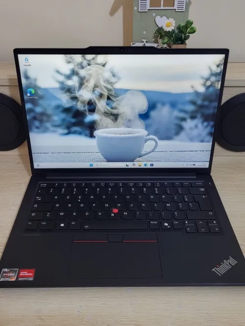 LENOVO THINKPAD E14 GEN 6 FHD + | RYZEN 7 7735HS | 16GB RAM | 512GB NVME SSD
