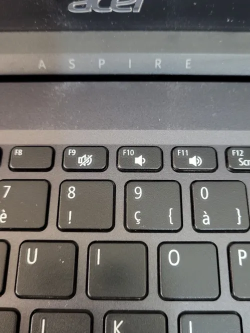ASUS ASPIRE 3 15.6'' FHD | INTEL CELERON N4000 | 4GB RAM | 256GB NVMe SSD | INTEL UHD GRAPHICS