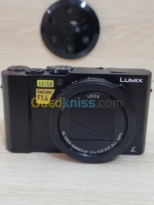 Panasonic Lumix DMC-LX15 20.1 Megapixel - UHD 4K - 30 pi-s 3x zoom optique Leica Wi-Fi
